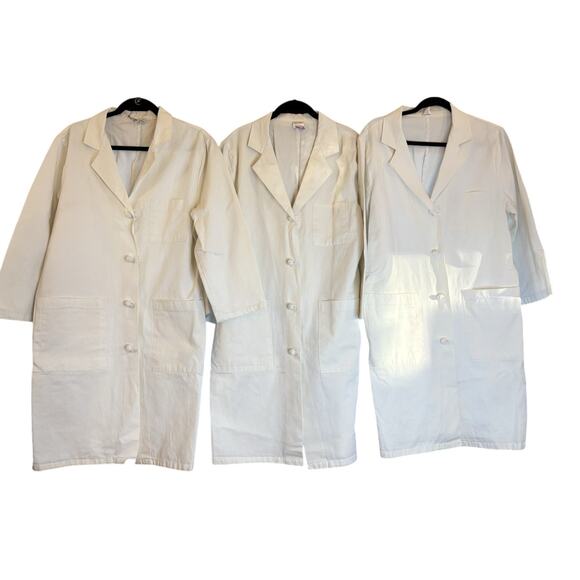 Lot Of 3 White TAFFORD Sz 8 Lab Coats 4 Front Buttons 3 Pockets Button Back Tie - Picture 1 of 9
